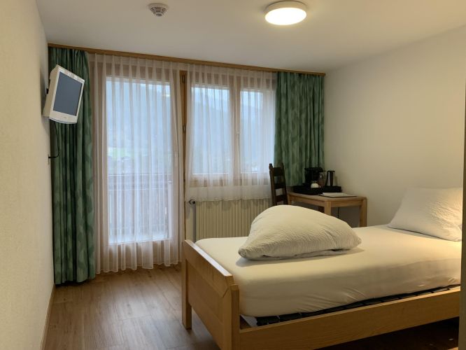 Einzelzimmer mit Balkon